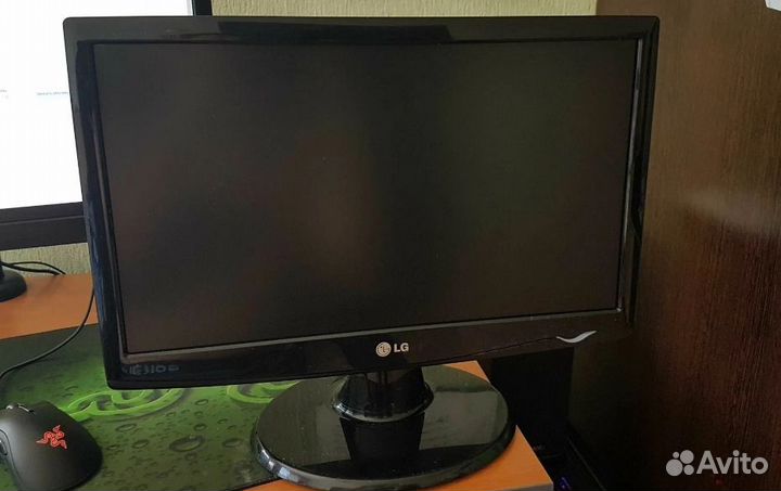 Монитор LG flatron l1953s