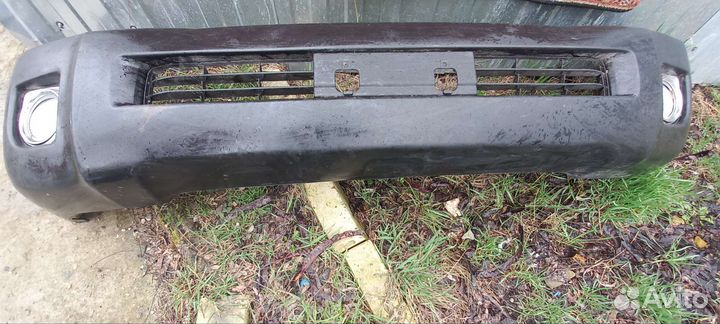 Бампер передний Toyota Land cruiser 200