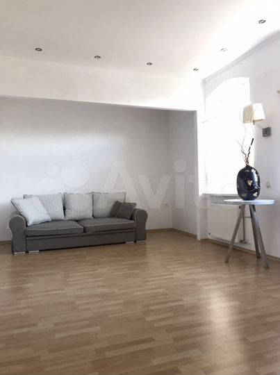 2-к. квартира, 85 м², 3/5 эт.
