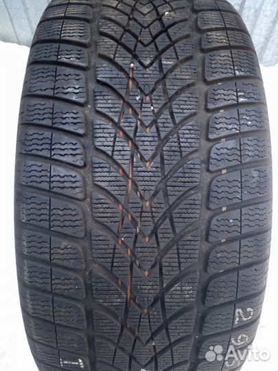 Dunlop SP Winter Sport 4D 295/40 R20