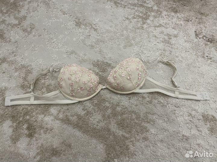 Бюстгальтер