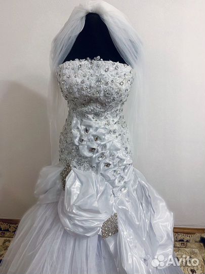 Свадебные платья