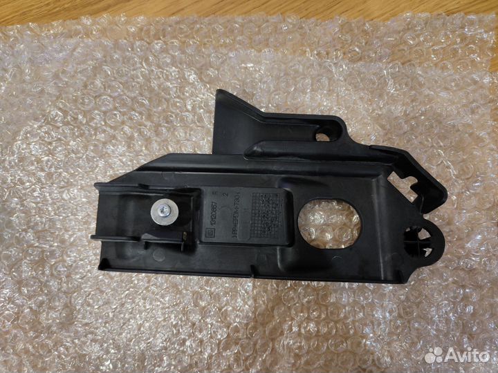 Направляющая бампера opel corsa c правая