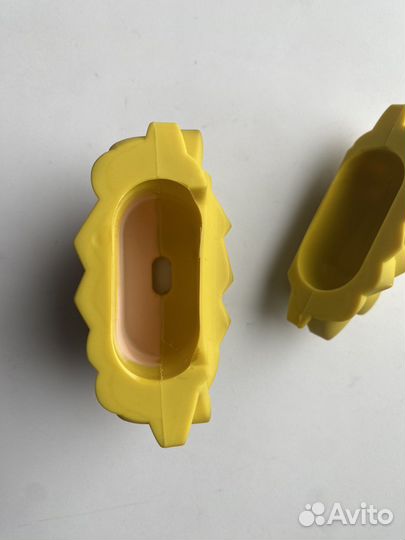 Чехол на наушники airpods