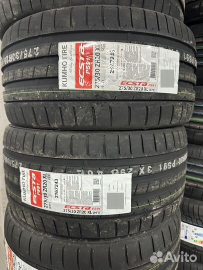 Kumho Ecsta PS91 245/35 R20 и 275/30 R20 97Y