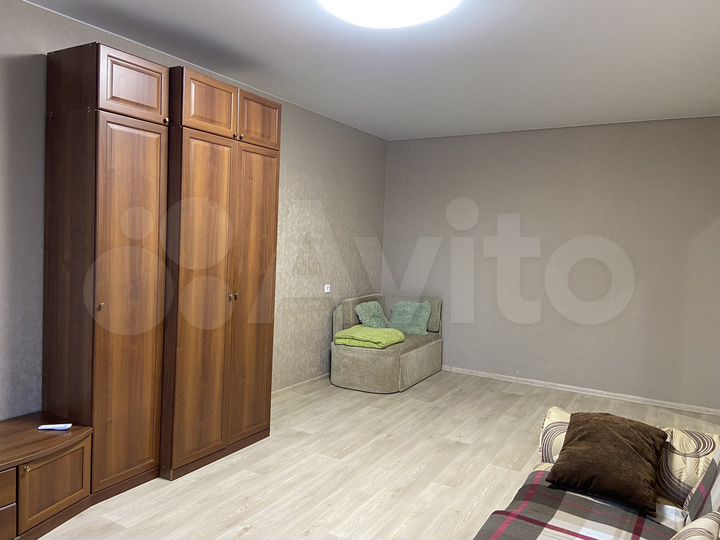 1-к. квартира, 42 м², 3/17 эт.