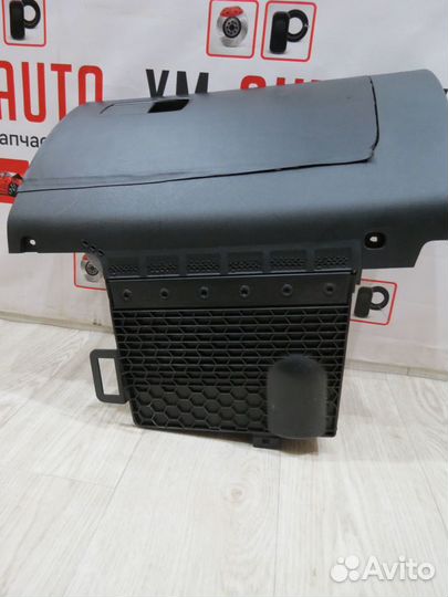 Бардачок Skoda Rapid