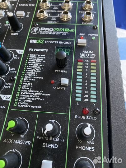 Mackie profx 12 v3 (сумка, коробка)