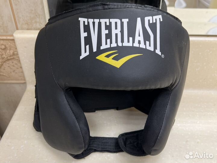 Боксерские перчатки шлем