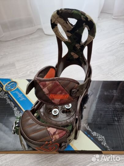 Сноубод Burton Feelgood ES, 155 см с креплениями