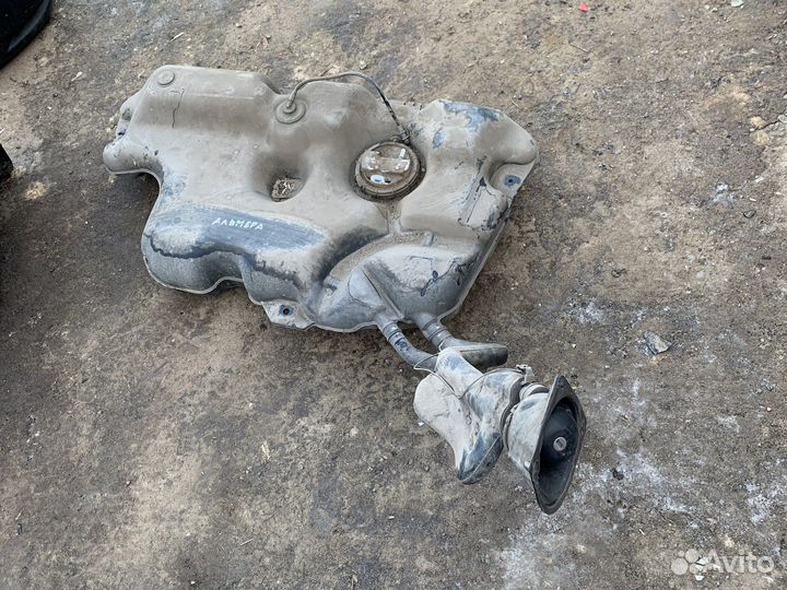 Бак nissan almera g15