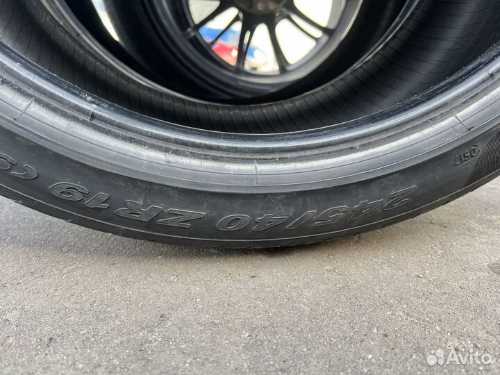 Pirelli P Zero 245/40 R19 98