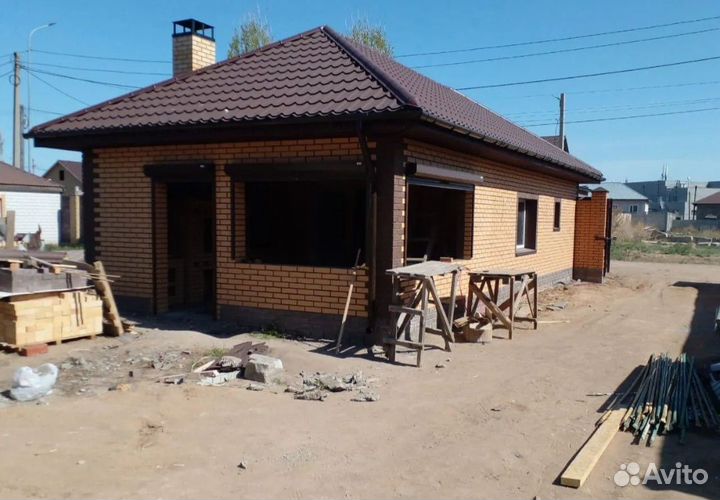 Бригада строителей