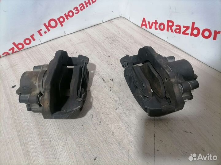 Суппорт передний Ford Fiesta 01-09 г.в