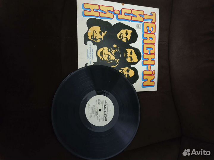 Запонки, виниловые пластинки, одна копейка 2001 го