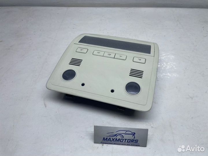 Плафон освещения салона Volkswagen Touareg FL 3.6