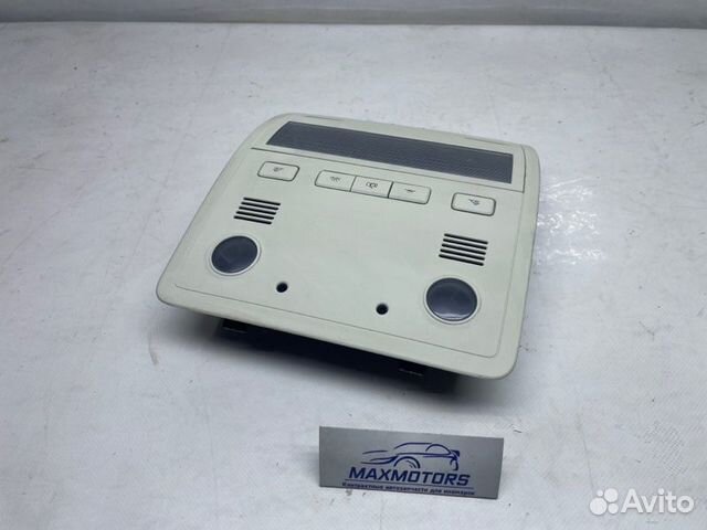 Плафон освещения салона Volkswagen Touareg FL 3.6