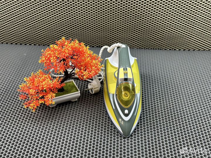 Утюг Starwind SIR2447