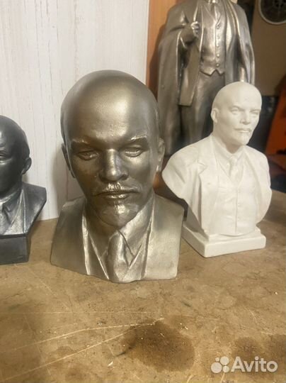 Бюст Ленина