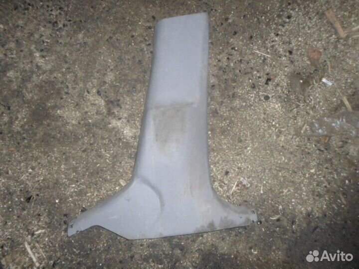 Обшивка стойки средней правой нижняя Nissan Almera