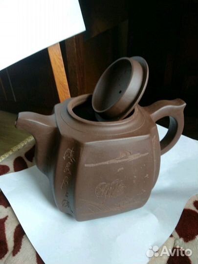 Глинянный чайник