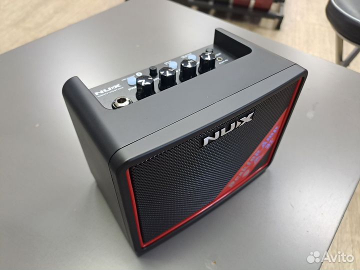 Комбоусилитель NUX Mighty-Lite-BT-mkii