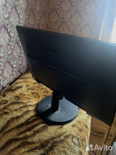 Монитор Philips