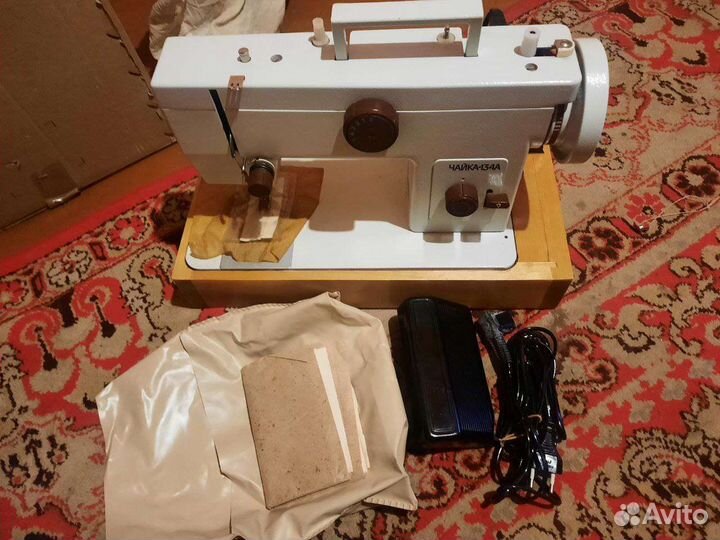 Швейная машина Чайка 134