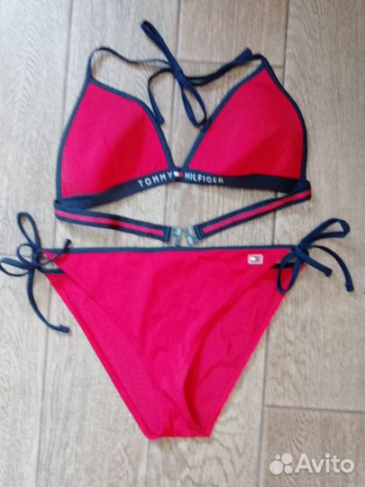 Купальник Томми Хилфигер