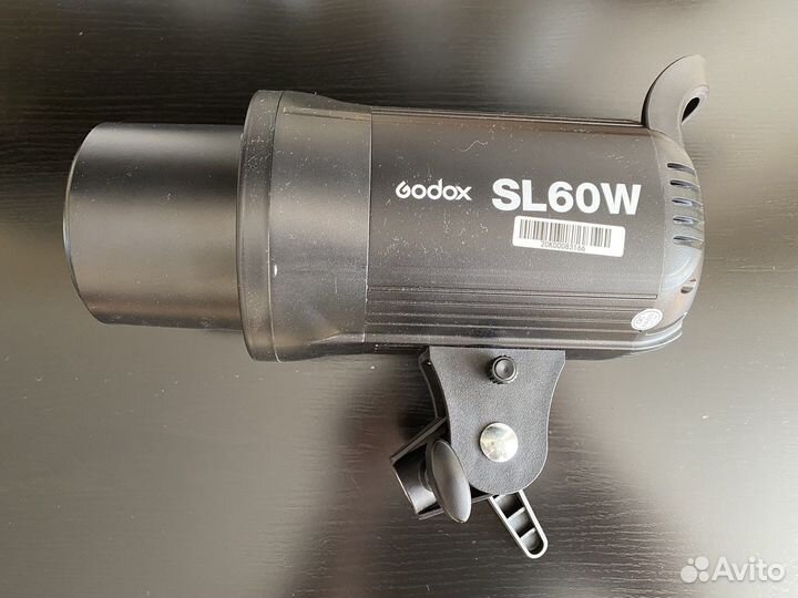Студийный свет моноблок Godox SL60W