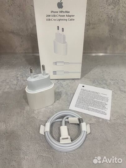 Зарядка для iPhone (блок + кабель) Новая
