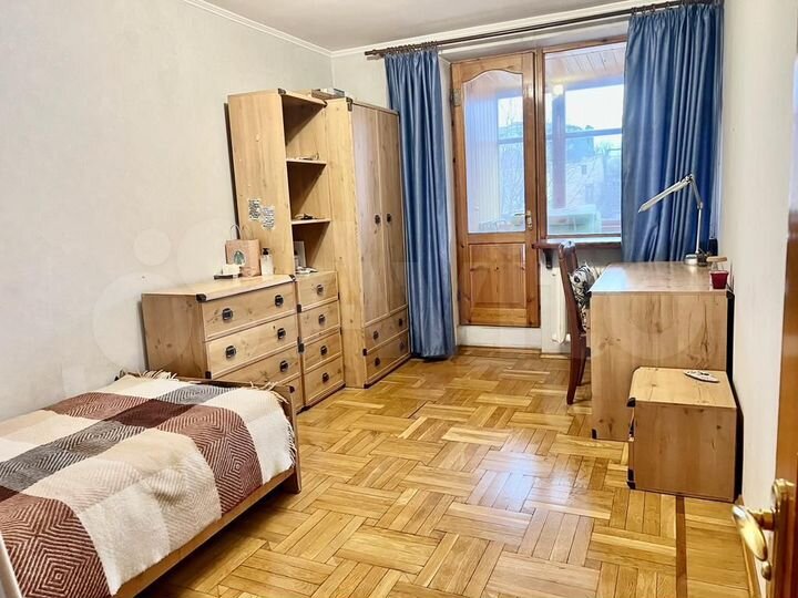 3-к. квартира, 72 м², 2/6 эт.