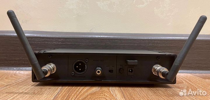 Радиосистема Audio-Technica ATW-R1F