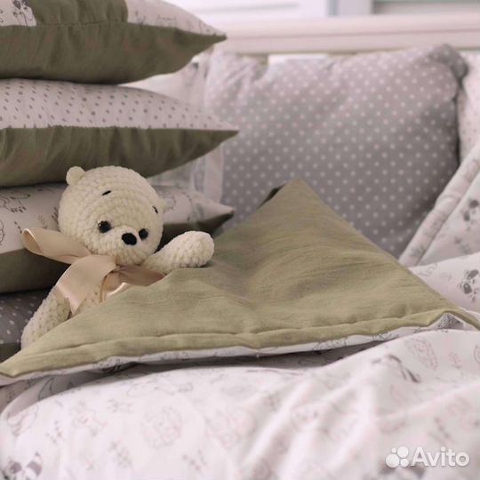 Комплект бортиков в кроватку