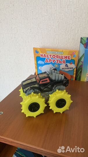 Машинки хотвилс