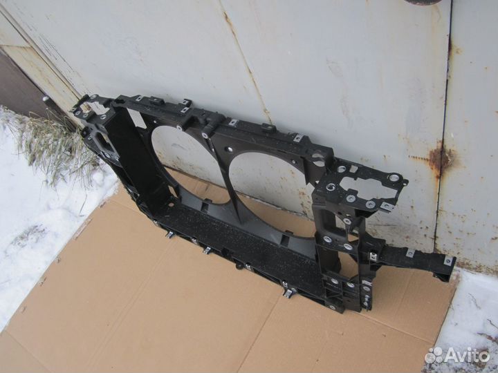 Передняя панель телевизор Infiniti G V36 V35 Q60