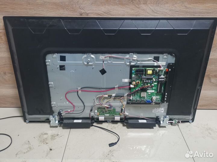 Телевизор Panasonic TX-43DR300ZZ (По запчастям)