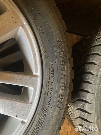 Kumho WinterCraft Ice WI31 195/55 R16