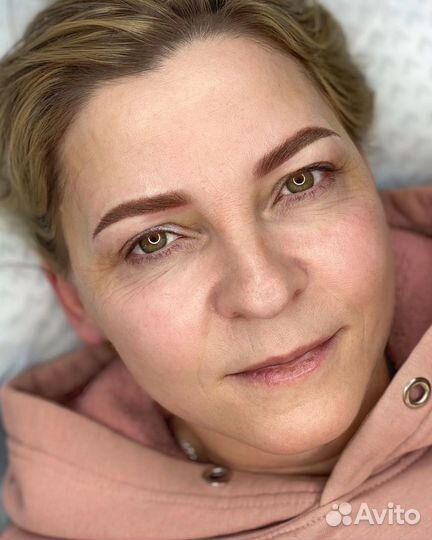 Перманентный макияж бровей губ и век татуаж