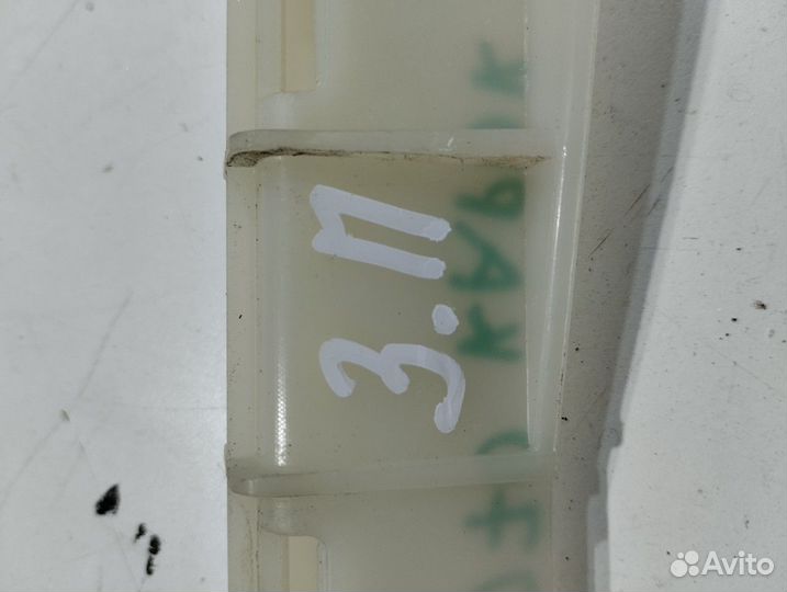 Направляющая стекла(задняя правая) (Skoda Karoq)