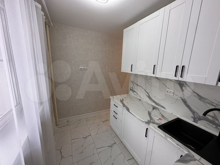 4-к. квартира, 68 м², 1/9 эт.