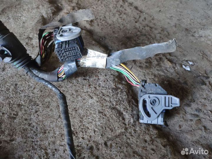 Проводка двигателя Peugeot 406 рестайлинг