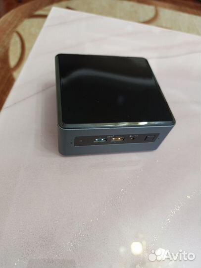 Мини пк Intel NUC8i7BEH