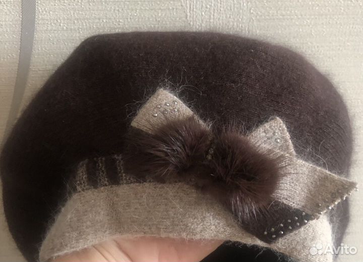 Берет с шарфом