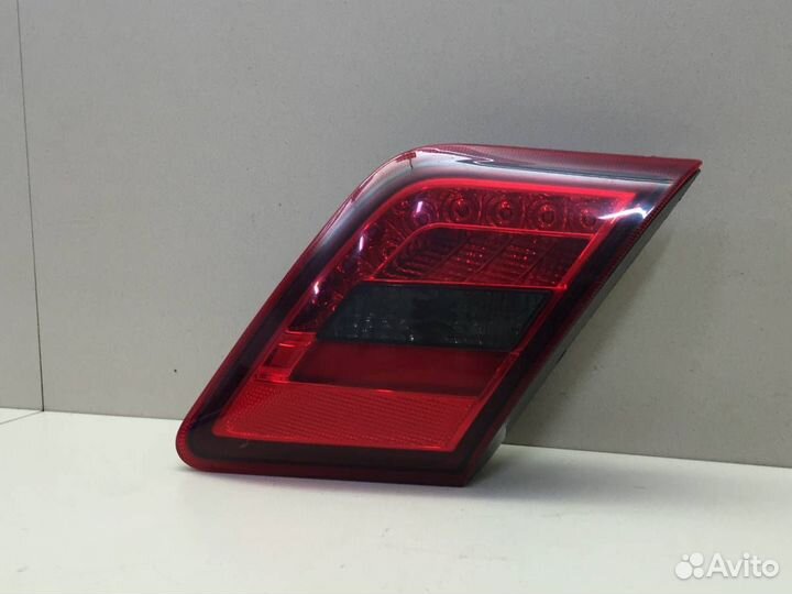 Фонарь задний внутренний правый Toyota Camry V40 2