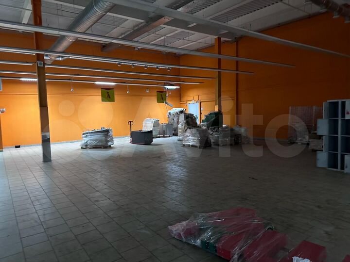 Торговая площадь, 1499 м²