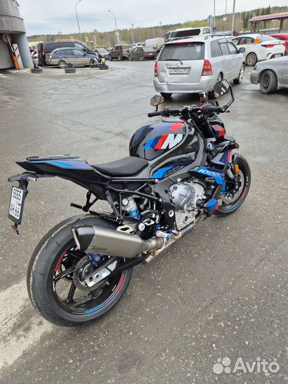 BMW M1000R