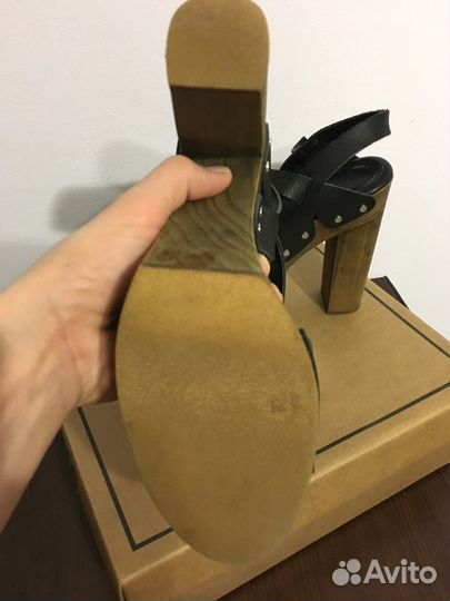 Босоножки Mango