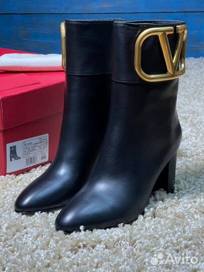 Ботильоны Valentino