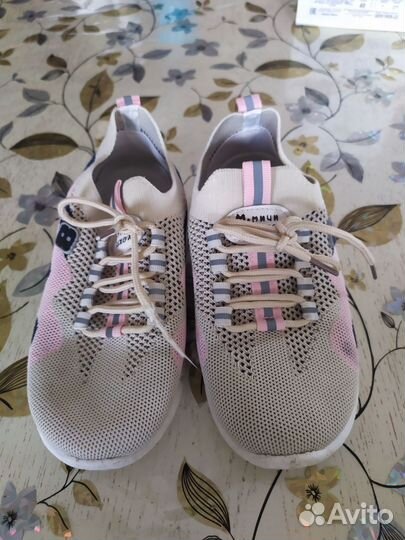 Кроссовки для девочек